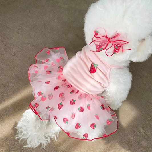 Summer Strawberry Dress for Dogs Pet Clothing Dog Suspender Skirt Dog Clothes Cats Puppy Print Cute Dogs Mesh Dress Pet Supplies